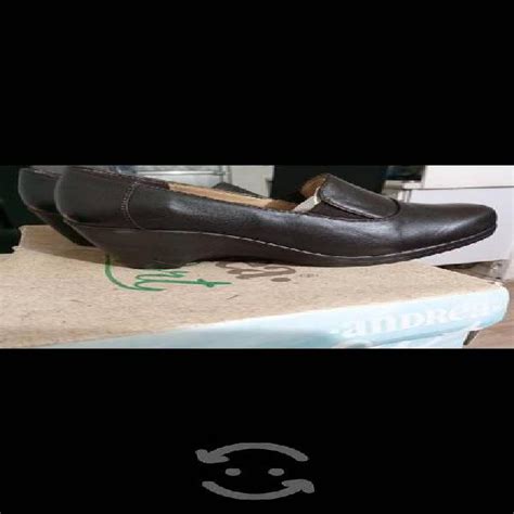 Zapatos nuevos regalo Continuara.org