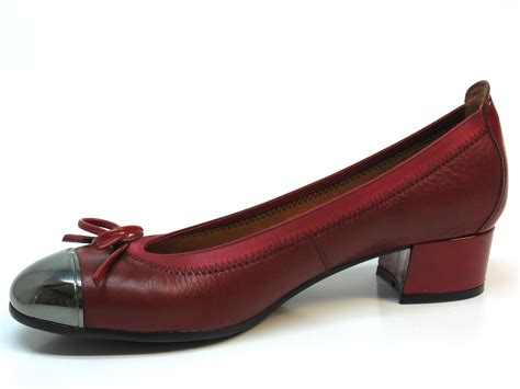 Zapatos tacon hispanitas Continuara.org