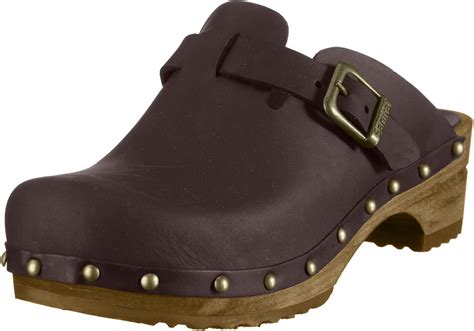 Zapatos tipo zuecos Continuara.org