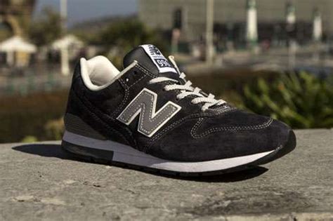 Zapatos unisex marca Continuara.org
